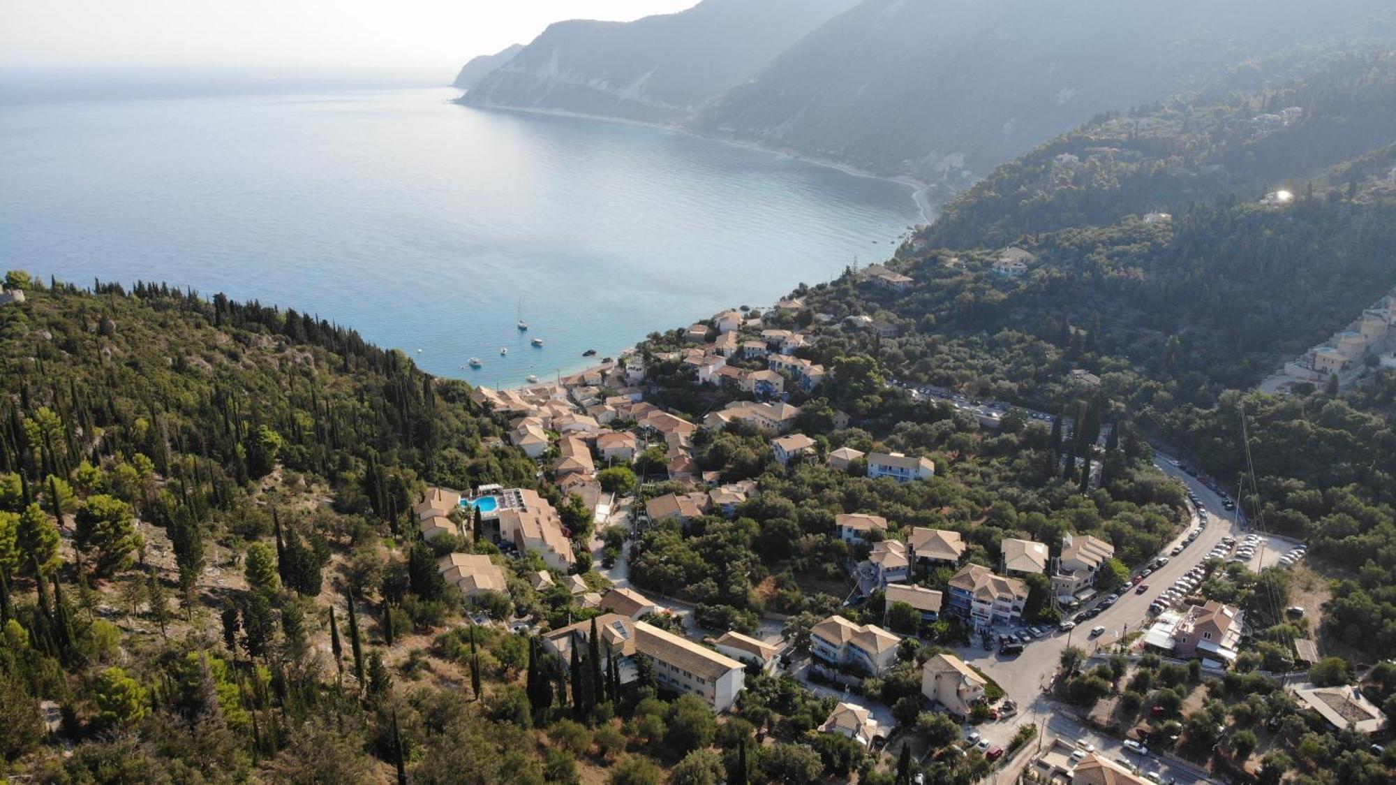 Vila Deep Blue-Apartment Selana Sea View Ayios Nikitas Bagian luar foto