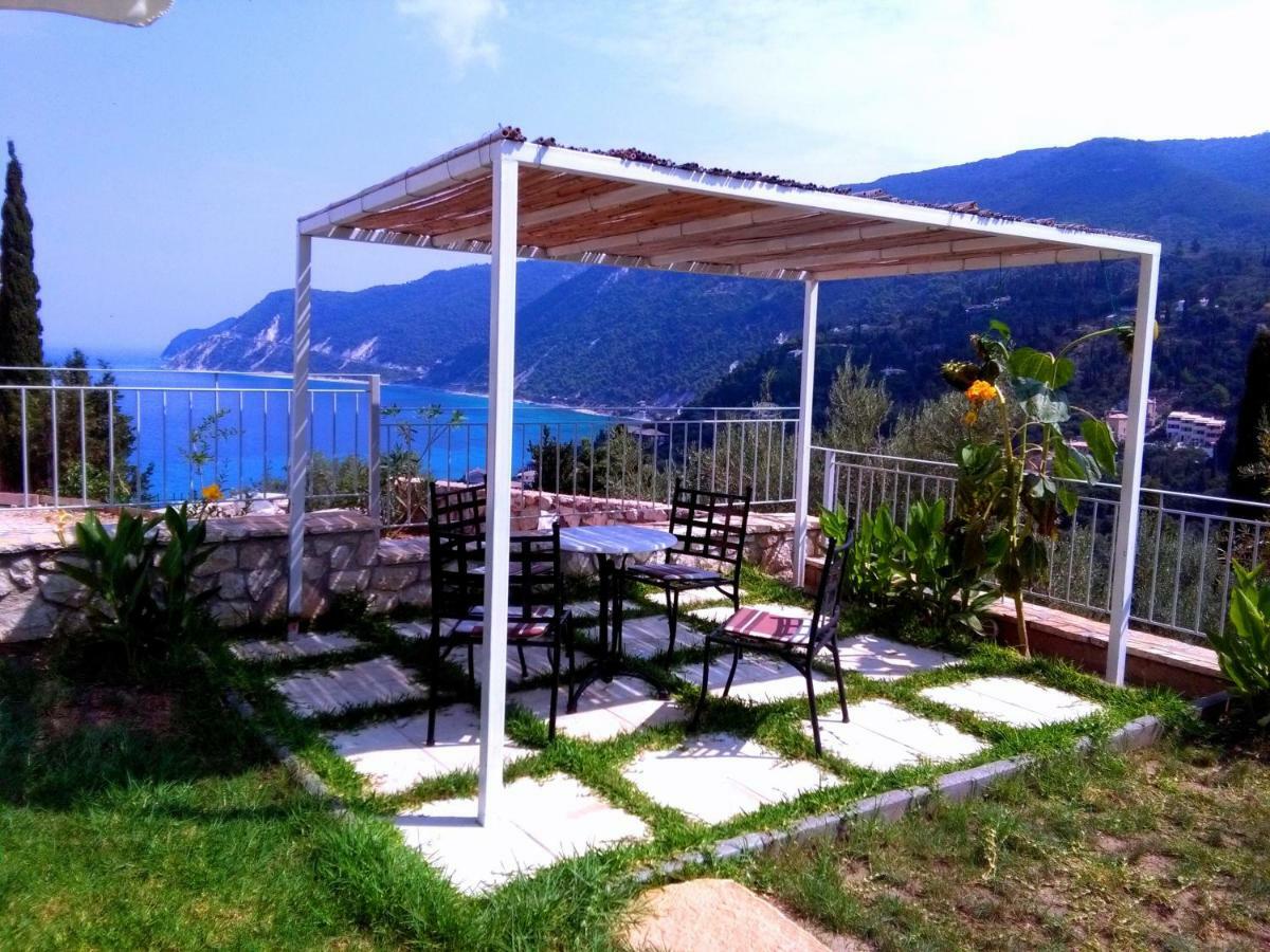 Vila Deep Blue-Apartment Selana Sea View Ayios Nikitas Bagian luar foto